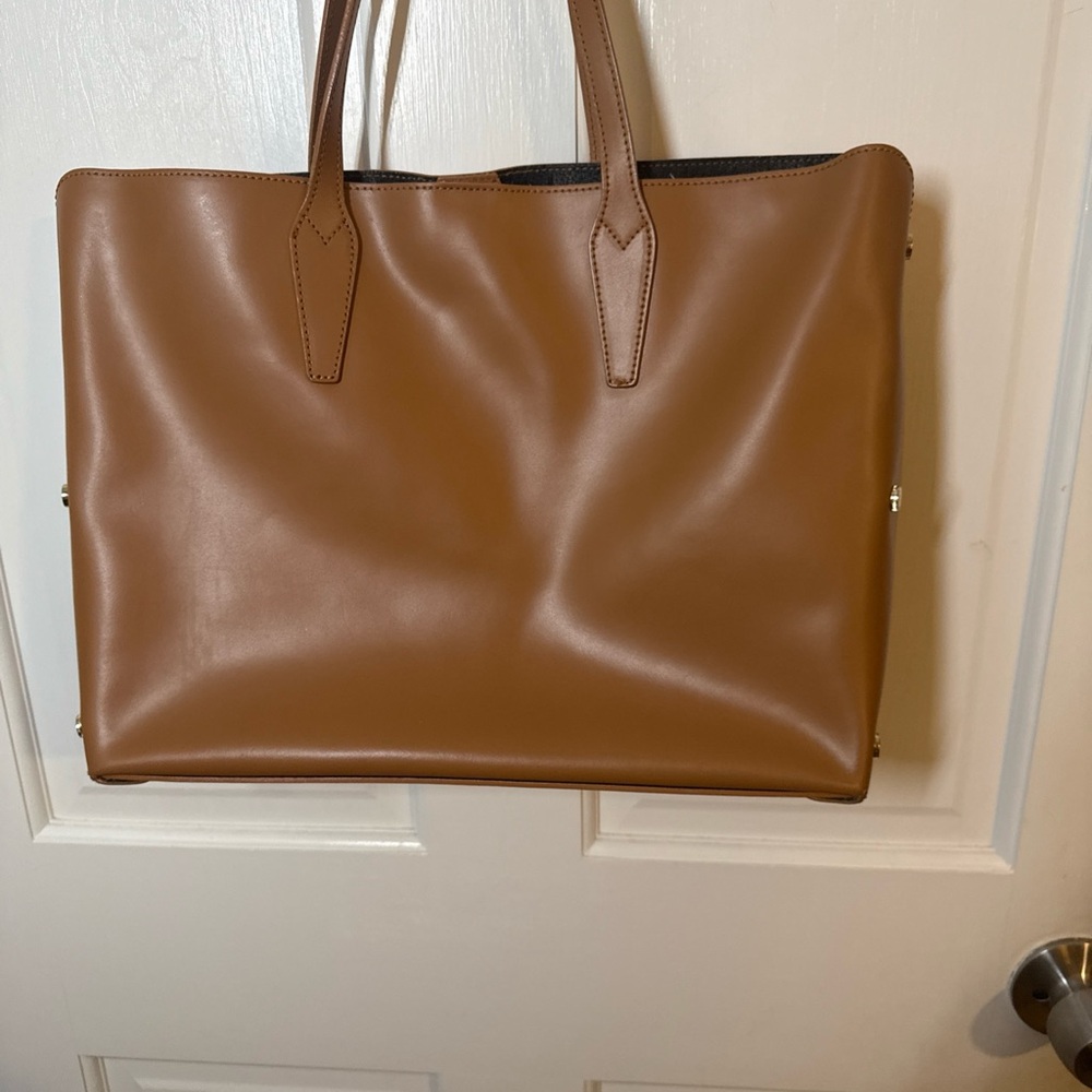 Elegant Tan Shoulder Bag